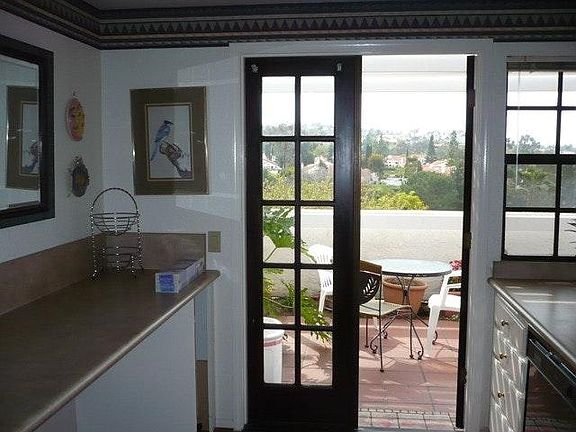 2nd image of 15945 Avenida Villaha