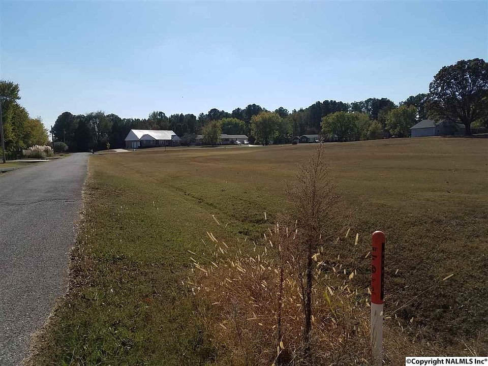 2nd image of Nick Davis Rd