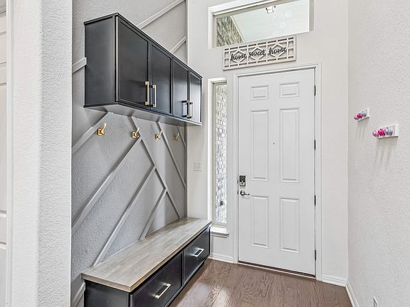 4th image of 2432 Soprano Way