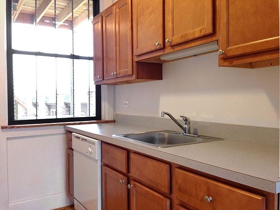 3rd image of 4510 N Paulina St APT 2E