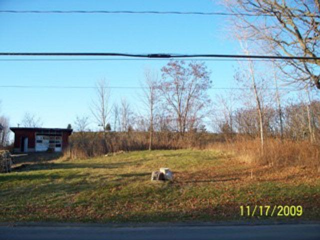 1st image of 122 E Hatfield St