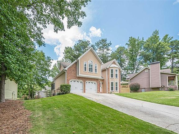 3rd image of 3258 Woodcliff Way