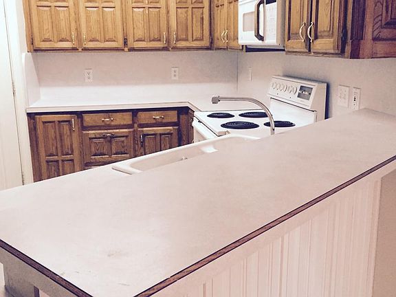 3rd image of 756 Bryan Dr