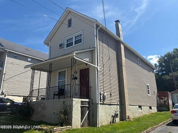 2nd image of 157 W Noble St
