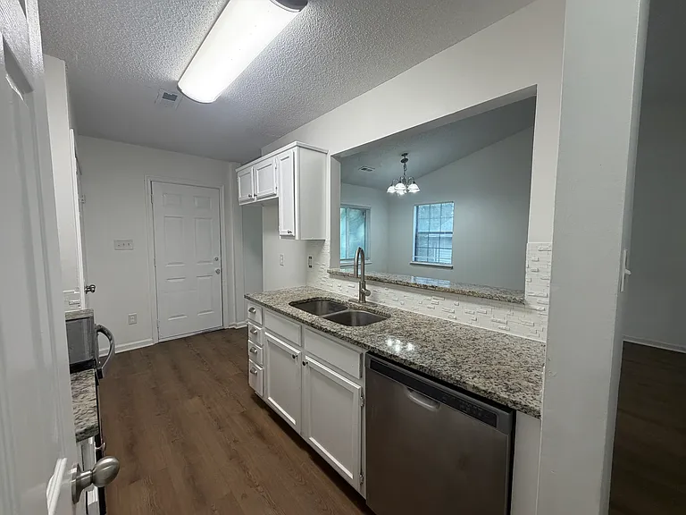 5008 Aberdun Ct — Photo 8