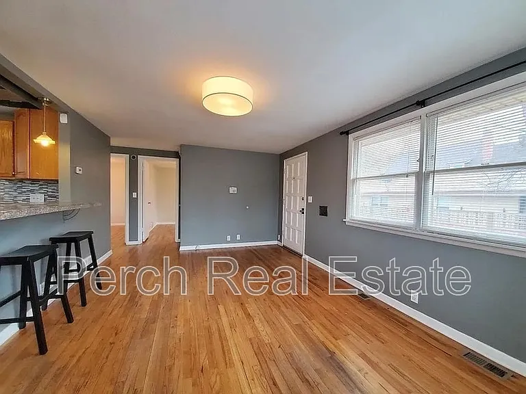 2431 Grove St — Photo 17