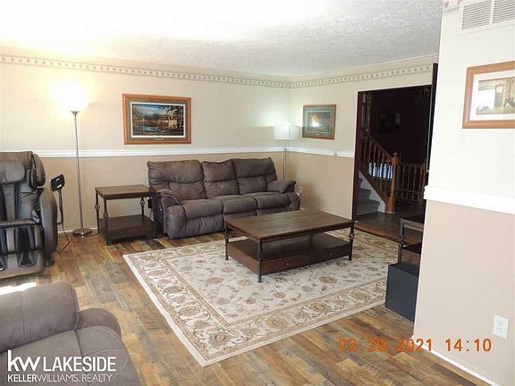 4th image of 12970 Canterbury Dr