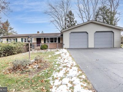 32 N Bishop Rd, Mechanicsburg, PA, 17055