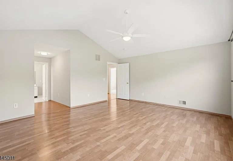 43 Hancock Dr — Photo 17