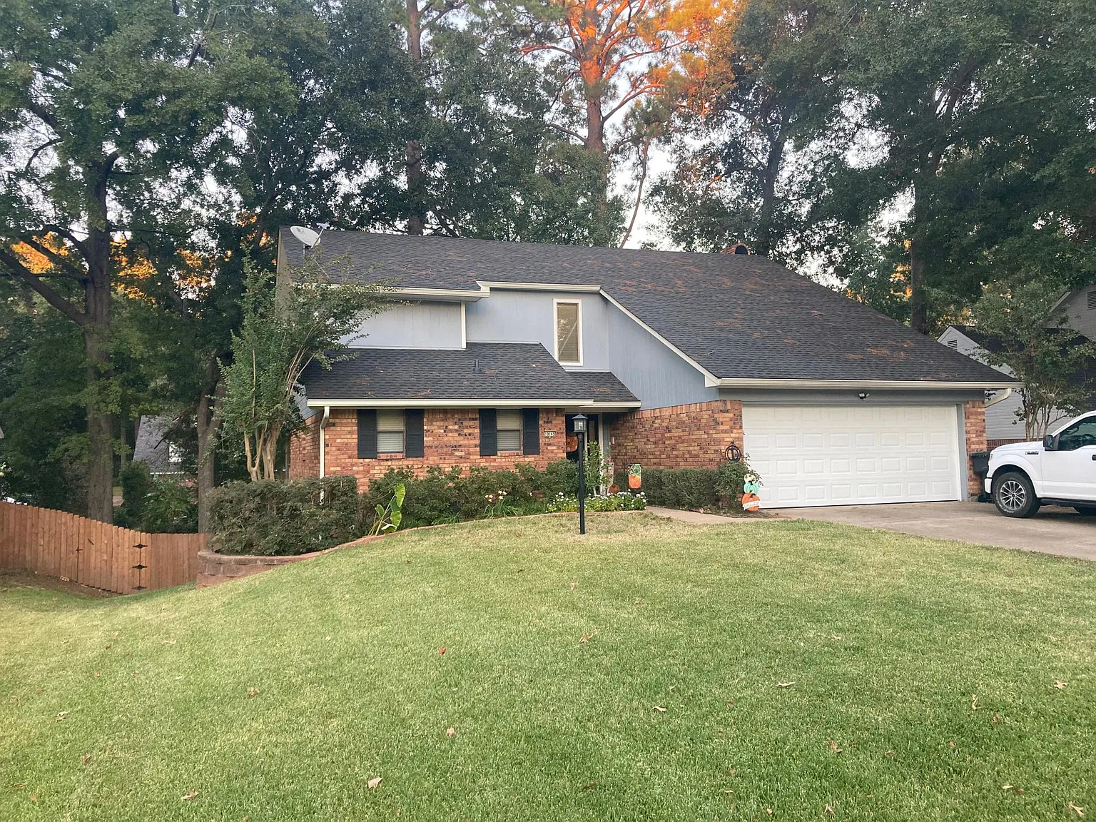 4 bed, 3.5 bath, 3243 sqft, $2,700 — Photo 1