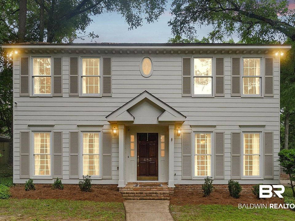 1st image of 483 Pine Ct