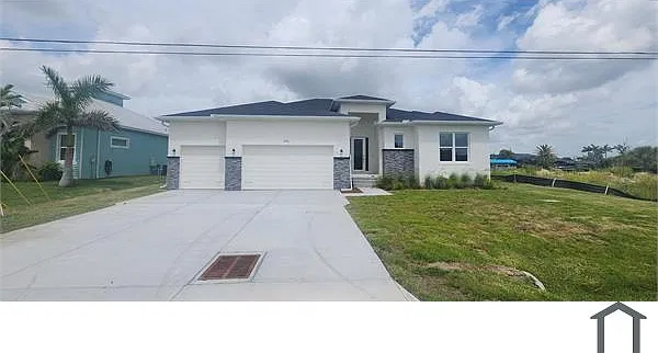 3 bed, 2487 sqft, $5,000 — Photo 1