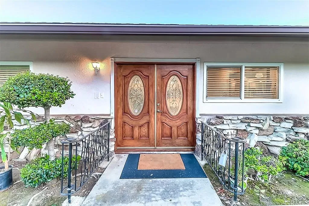 3 bed, 2142 sqft, $4,500 — Photo 3