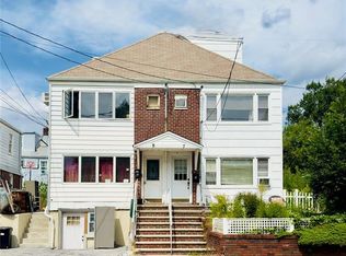 7 E 1st St, Bayonne, NJ 07002
