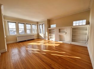 2542 W Cullom Ave #2, Chicago, IL 60618