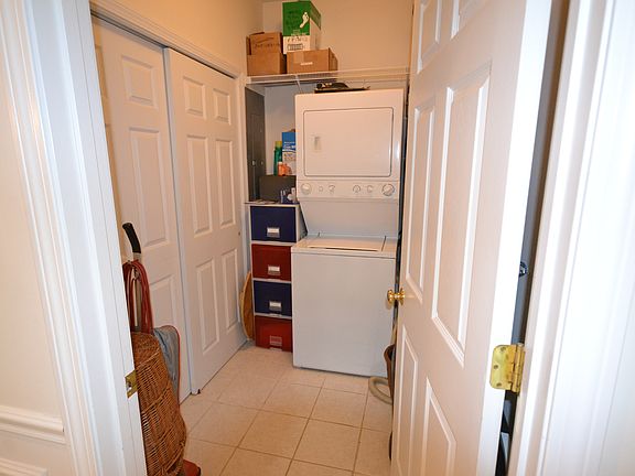 Laundry in Unit