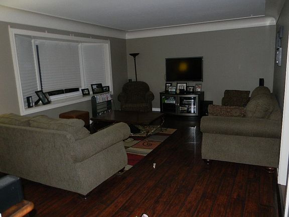 2nd image of 941 Maloney Ave