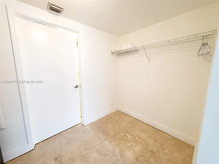 1750 N Bayshore Dr #3409 — Photo 40