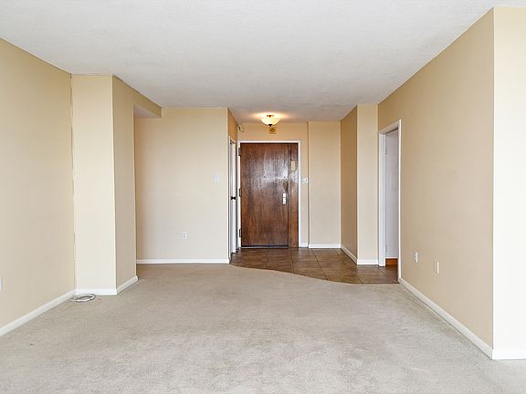 5th image of 400 Madison St APT 1201
