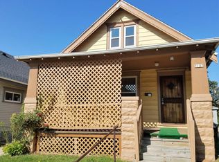 3147 N 16th St, Milwaukee, WI 53206