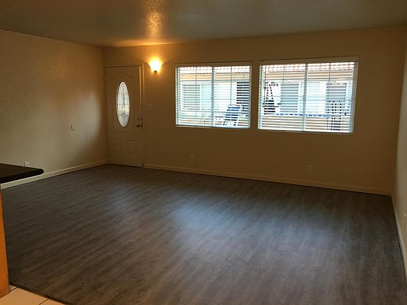 5th image of 1715 W Clinton Ave APT 121
