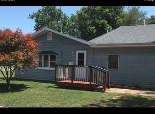 302 S State St, Chatham, IL 62629