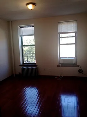 Rented by Tbshaw Realty Associates | media 12