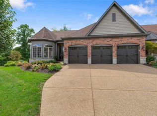 14647 Kendall Ridge Dr, Chesterfield, MO 63017
