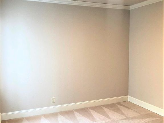 3rd image of 625 Arguello Blvd APT 204