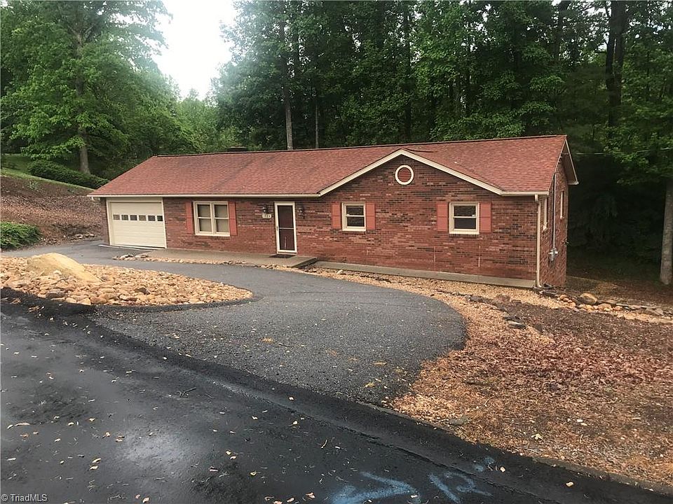 1st image of 1523 Beech Cir