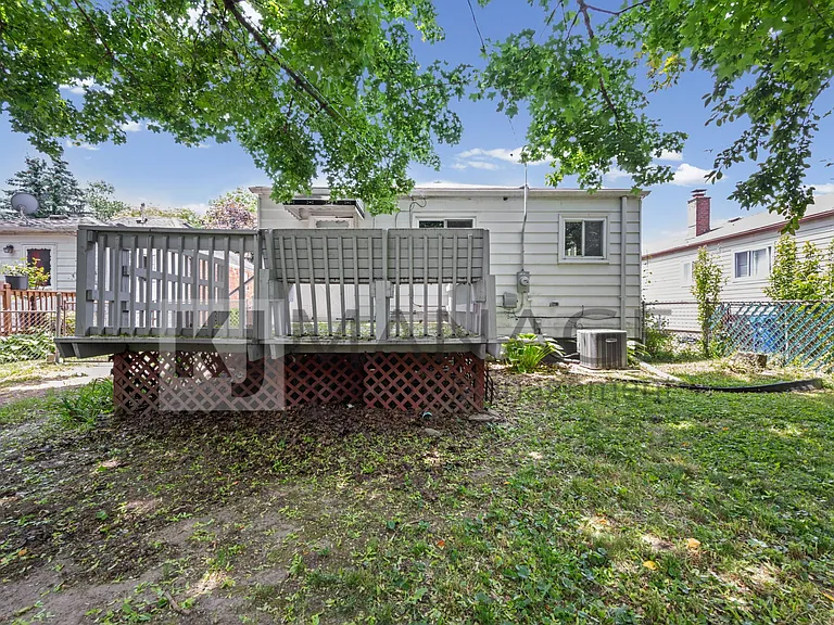 20436 Inkster Rd — Photo 19