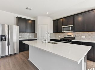 106 Holmby Dr, Hutto, TX 78634