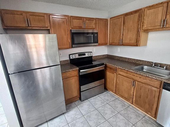 5th image of 11531 NW 43rd St #531