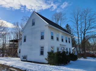 53 Maple St, Gardiner, ME 04345