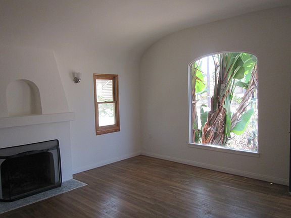 3rd image of 3551 33rd St