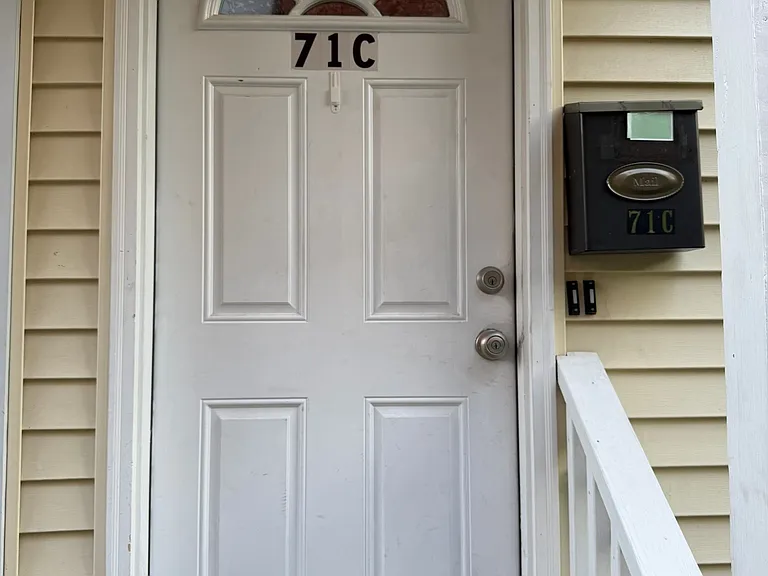 71 Williams St #C — Photo 1