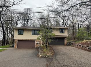 20552 Excelsior Blvd, Shorewood, MN 55331