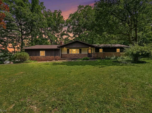1583 S Carpenter Rd, Brunswick, OH 44212