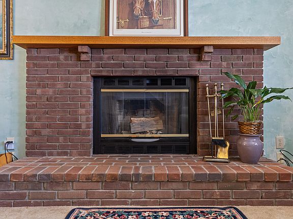 5th image of 3441 Laredo Dr Unit 4