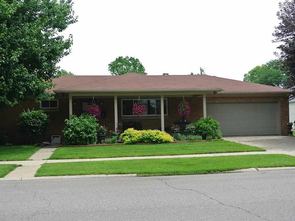 1st image of 1104 Rosemary Ln