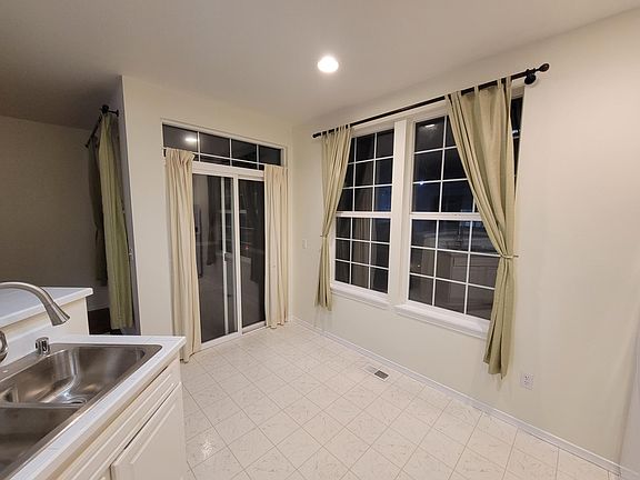 2nd image of 22731 NE 5th Ln