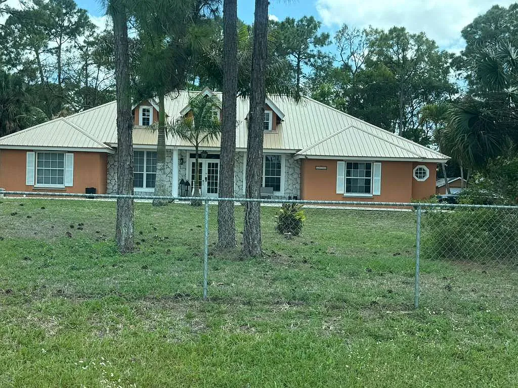 3 bed, 2954 sqft, $3,375 — Photo 3