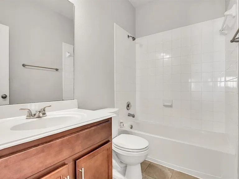 8110 Heartbrook Field Ln — Photo 25