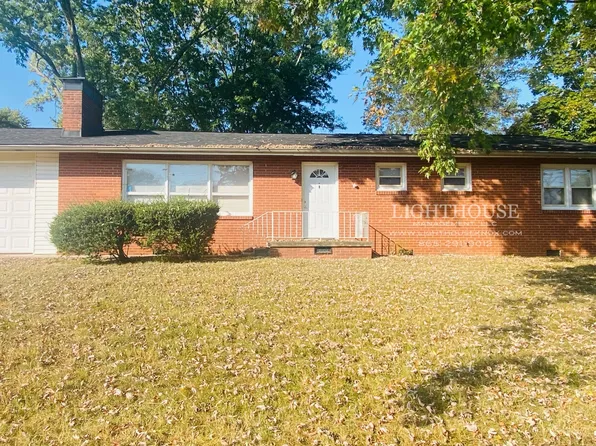 5605 Stoneleigh Rd, Knoxville, TN 37912