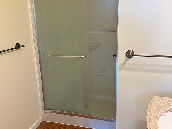 5th image of 302 Pulaski St #2