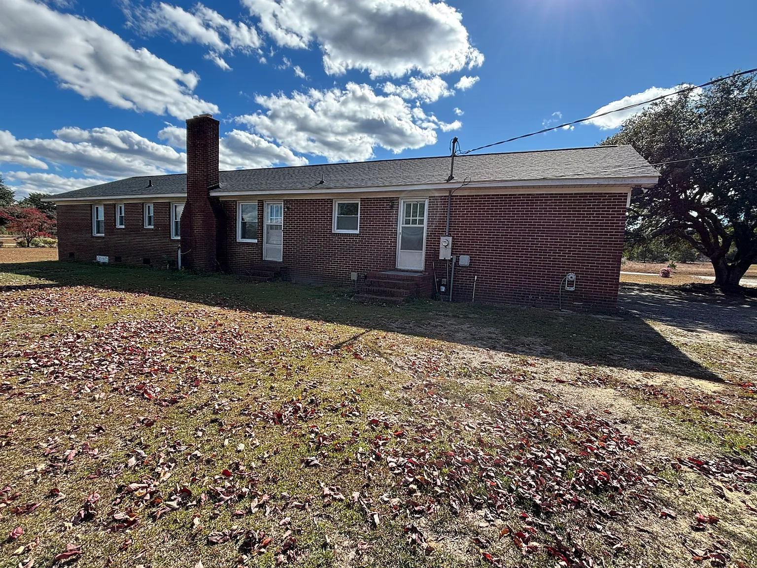3 bed, 1665 sqft, $1,400 — Photo 2