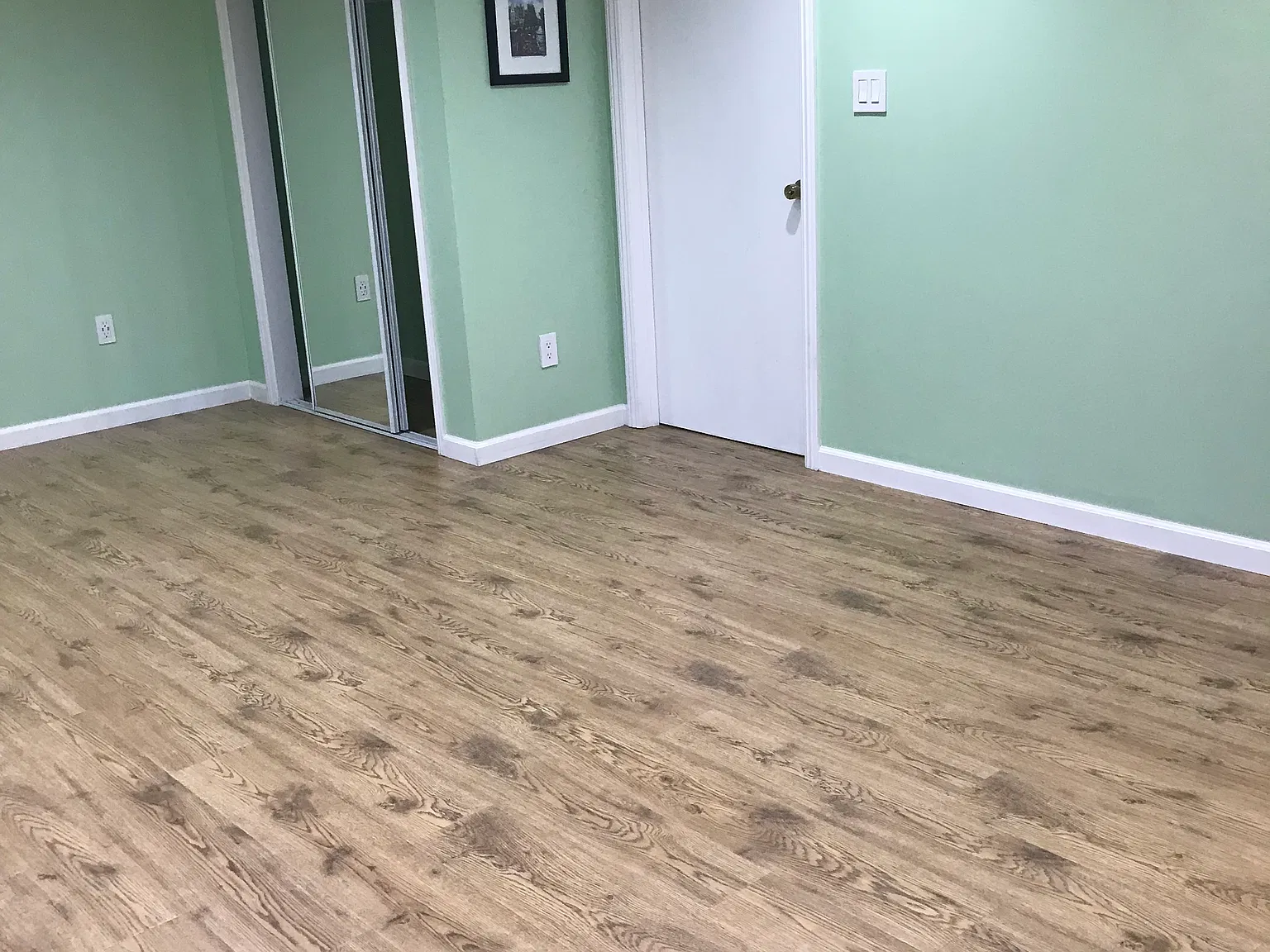 1 bed, 1.5 bath, 320 sqft, $1,995 — Photo 4
