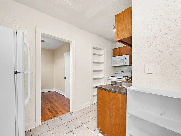 3606 Baltimore Ave — Photo 16