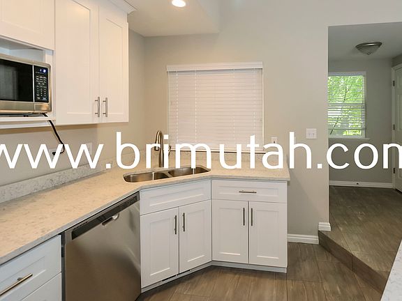 5th image of 1153 & 1159 E Garfield Ave #1153
