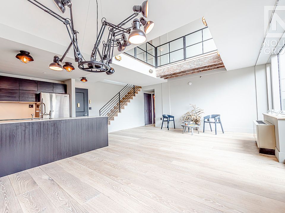 1st image of 158 Hester St #F8